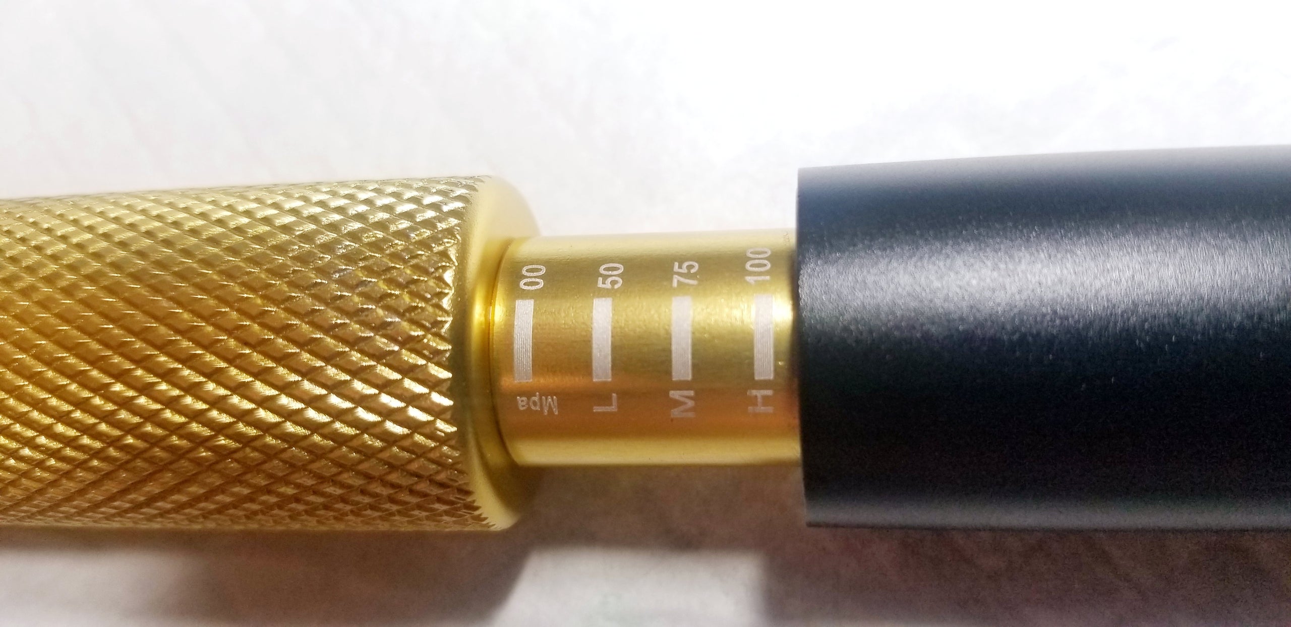 Newest Hyaluron Pen Kit: Mesotherapy Needle-Free Gun (3 Power Levels)